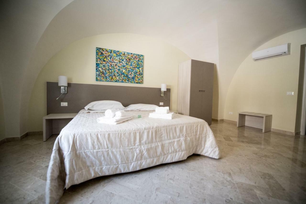 Historico Loft & Rooms Palazzo Adragna XIX Trapani Extérieur photo